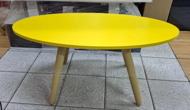 Shee Oval Table - main view