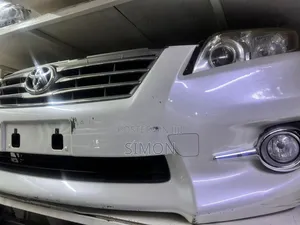 Nosecut of Toyota Vanguard