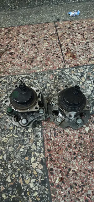 Rear Hub Toyota Noah
