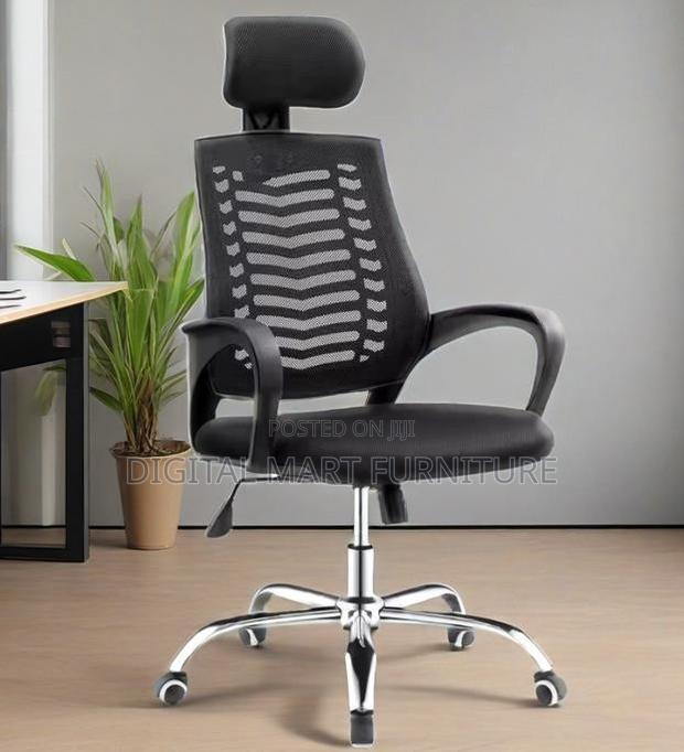 Black Soft Seat Chair With Headrest - main view