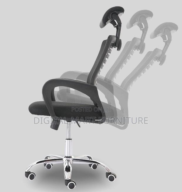 Black Soft Seat Chair With Headrest - thumbnail 3