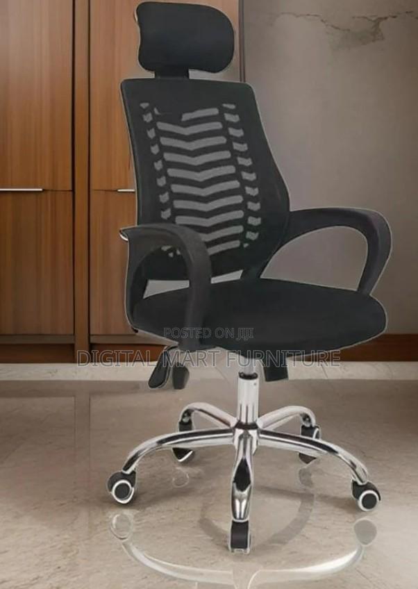 Black Soft Seat Chair With Headrest - thumbnail 13