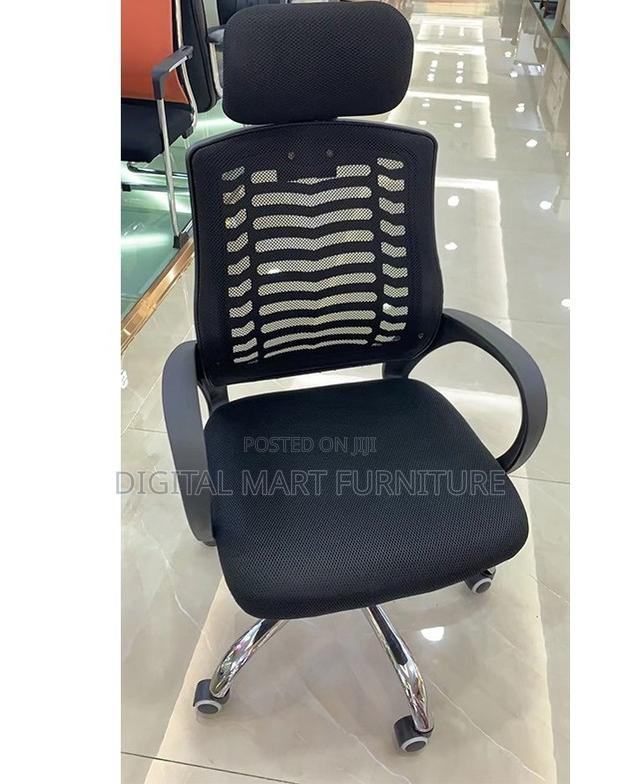 Black Soft Seat Chair With Headrest - thumbnail 14