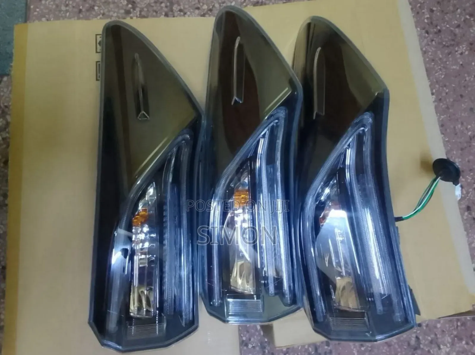 Toyota Harrier Acu30w Model Taillight