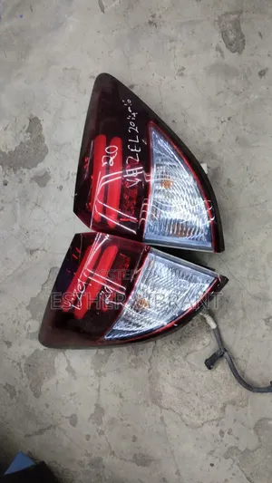 Honda Vezel Taillights