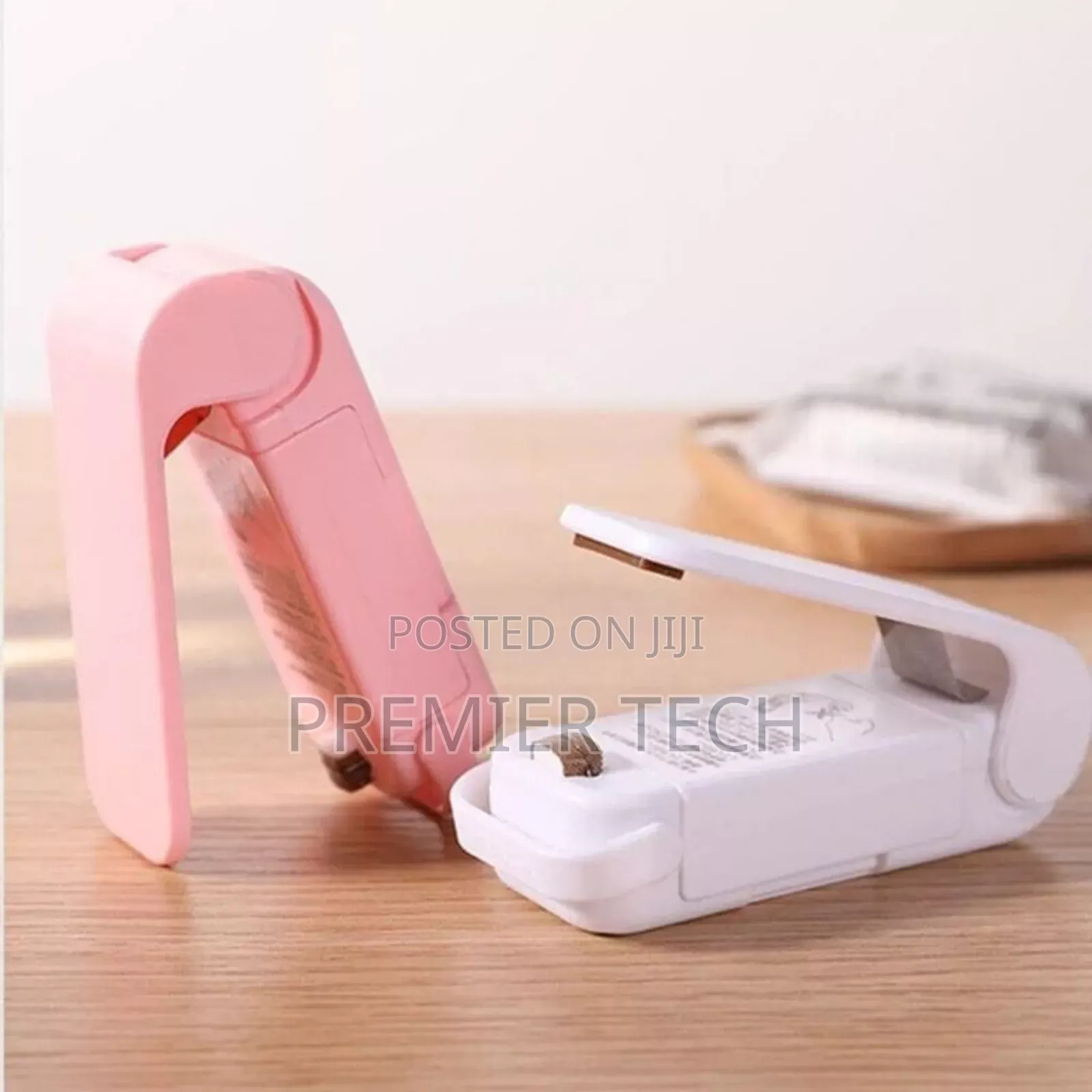 Battery Powered Mini Sealing Machine With Magnetic Plate