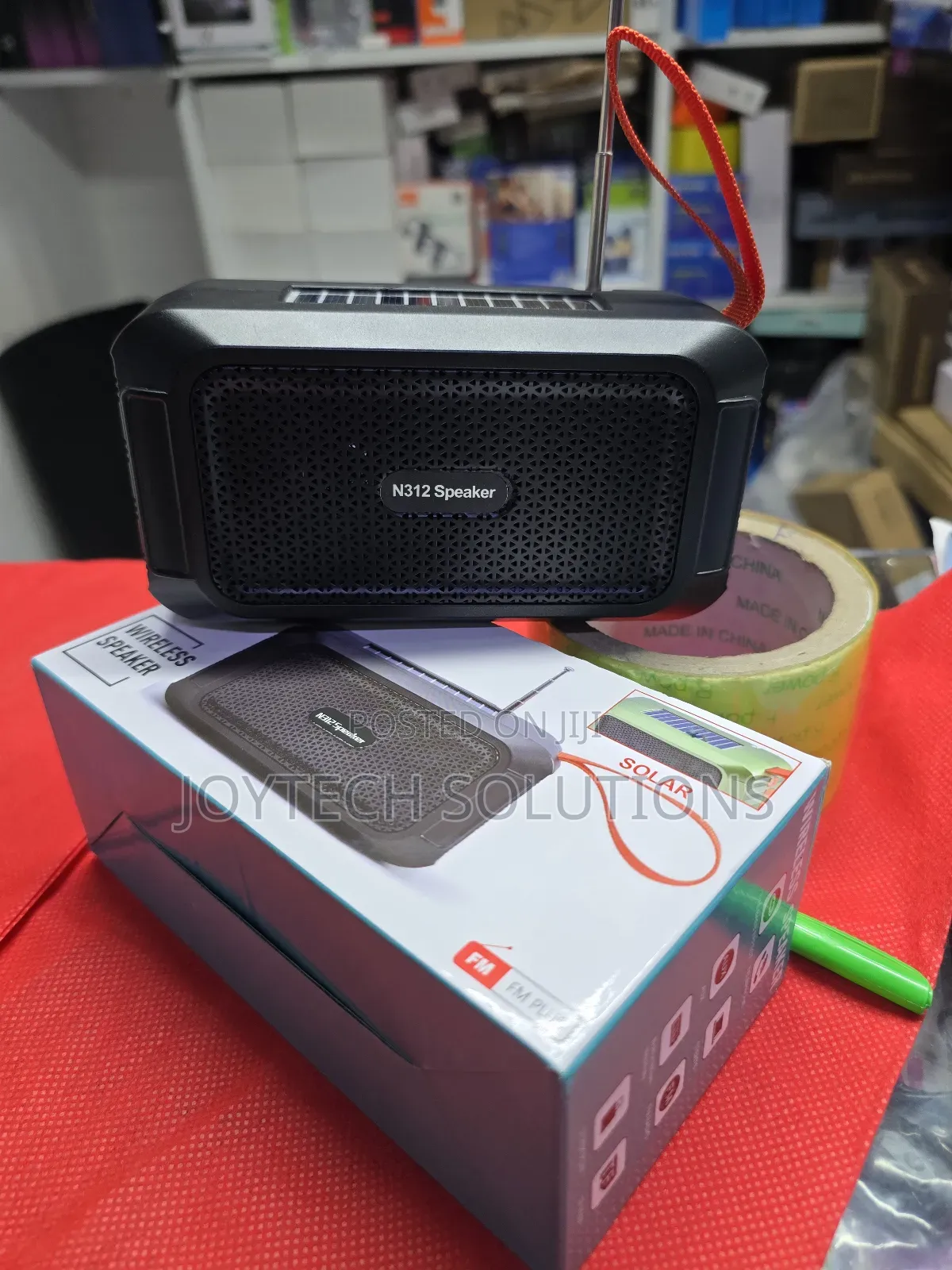 Fm Radio Solar Powered Bluetooth Speaker