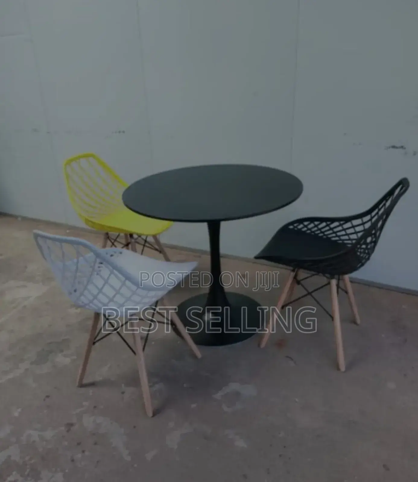 Round Dining Set