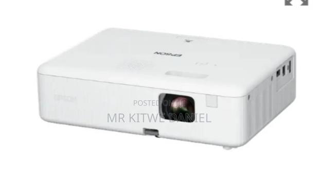 Epson Co-W01 3000 Lumens Projector - thumbnail 4