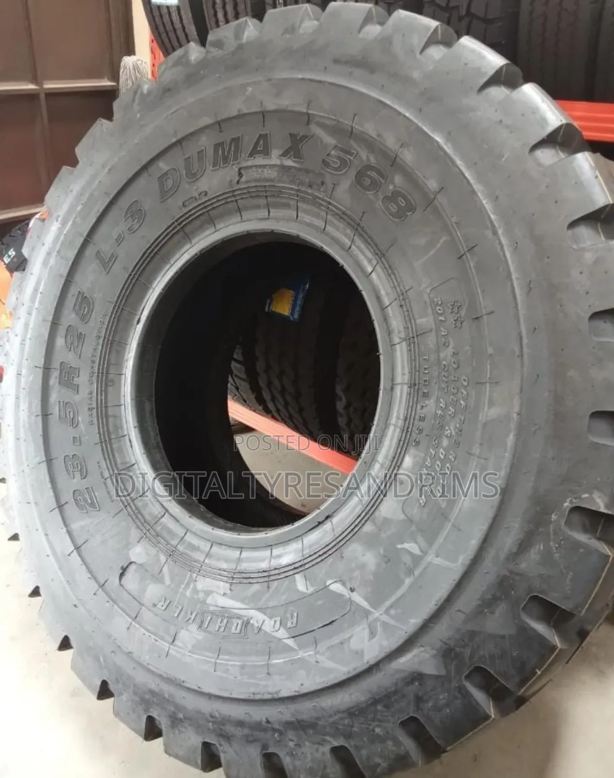 23.5r25 Roadhiker Tractor Tyres Brand New