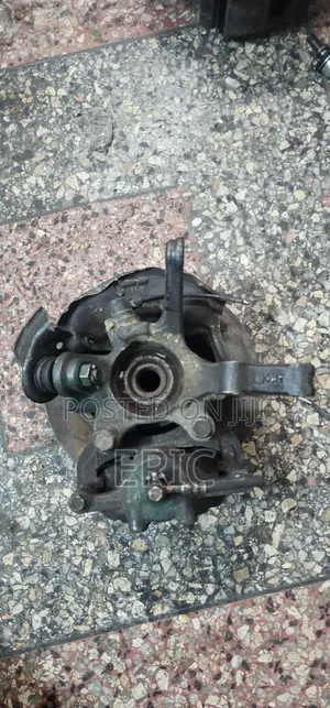 Nissan B15 Front Hub