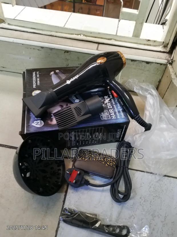 Nunix Blow Dryer