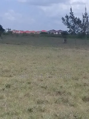 40*80 Plot at Komarock Near Verona Estate