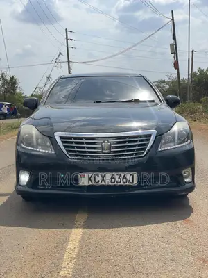 Toyota Crown 2012 Black