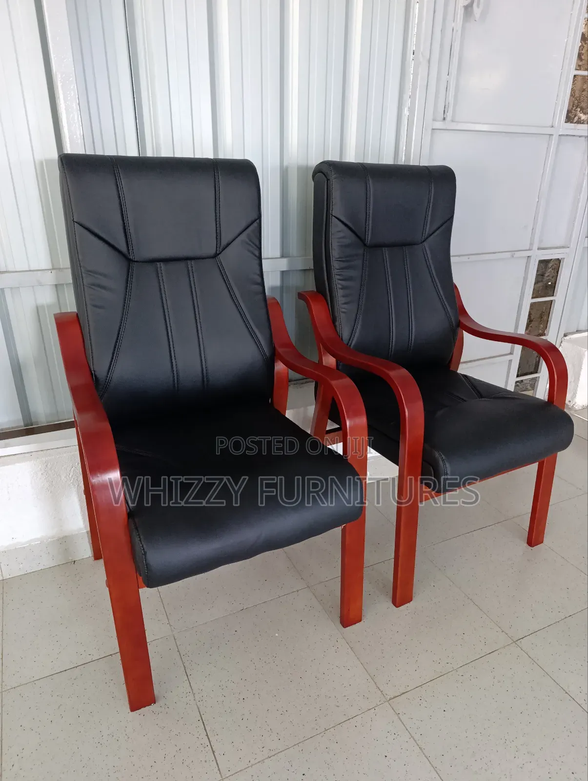 Executive Visitors Chairs (Leather)