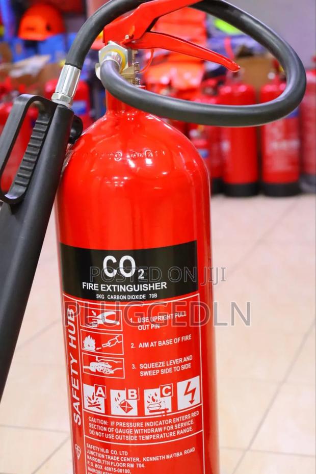 Co2 Fire Extinguisher - thumbnail 3