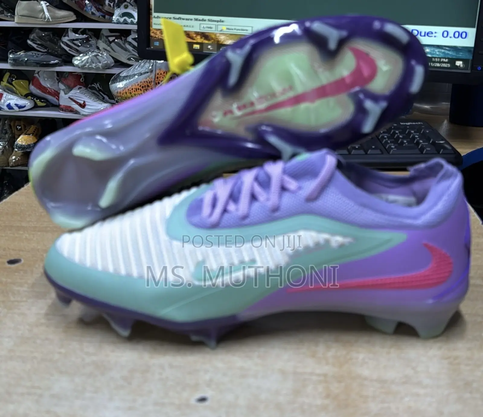Nike Phantom 6 Football Boot Ft Gripknit Upper and Cyclone Sole Plate