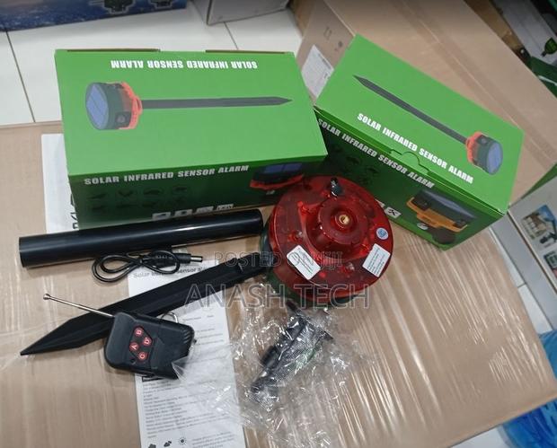 Home Siren Solar Alarm With Infrared Motion Sensor - main view