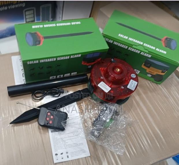 Solar Infrared Sensor Alarm Farm Birds and Animal Scare