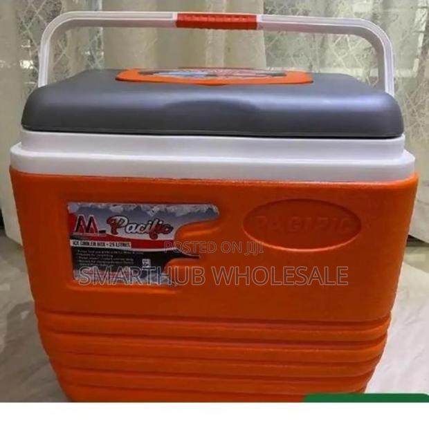 25 Litres Pacific Cooler Box