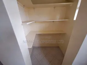 2bdrm Block of Flats in Erungu Apartment, Ngong CBD for sale
