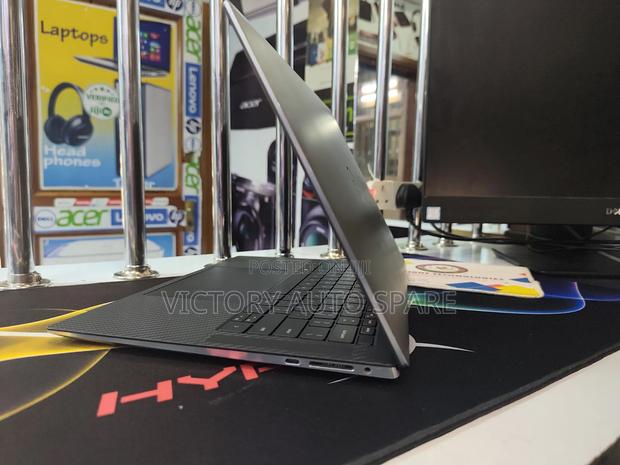 Laptop Dell Precision 5550 32GB Intel Core I9 SSD 512GB - main view