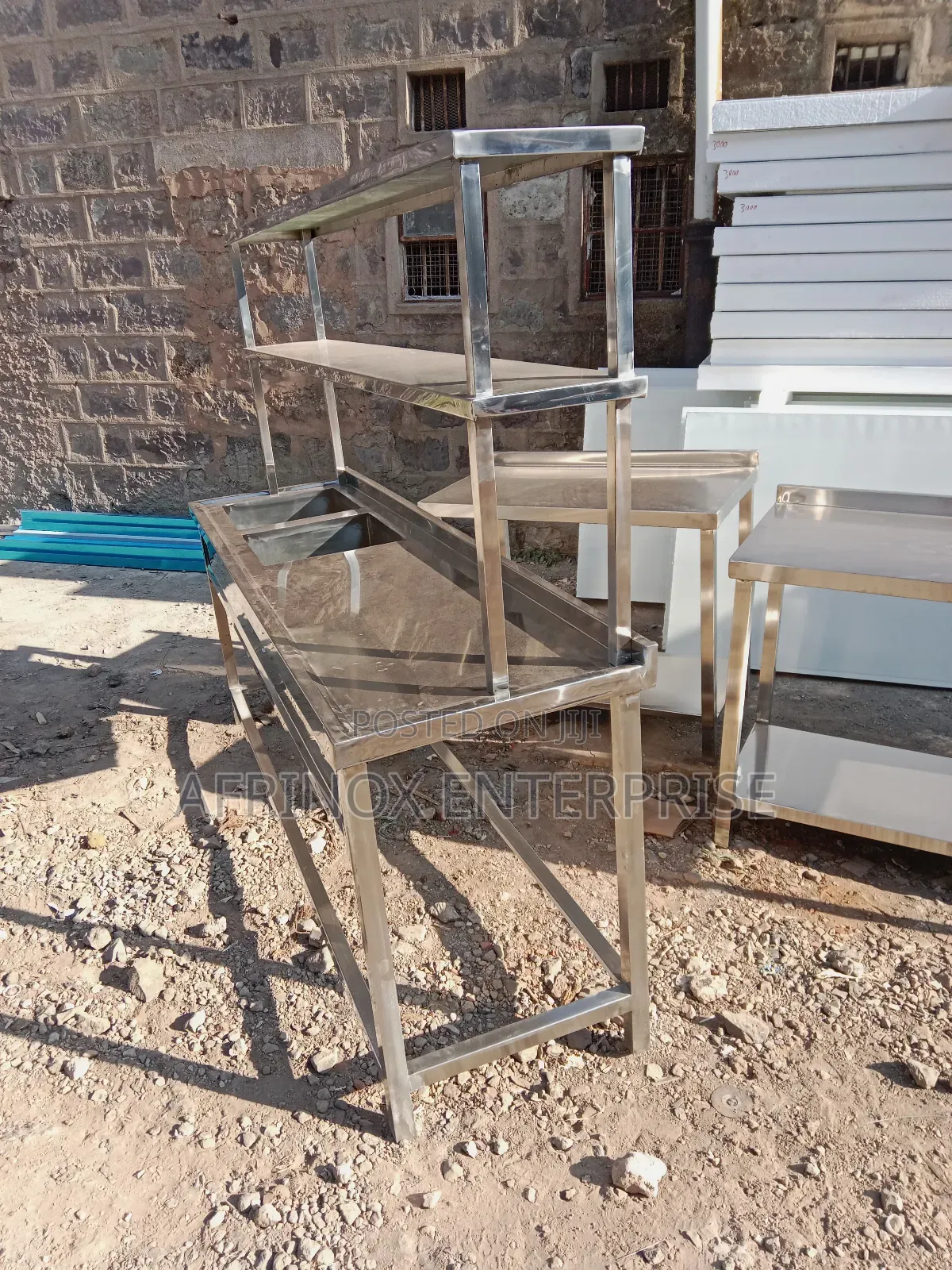 Double Sink With a Two Tier Rack