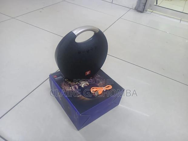 M1 Rechargeable Portable Bluetooth Speaker With Usb Aux Port- Black - main view