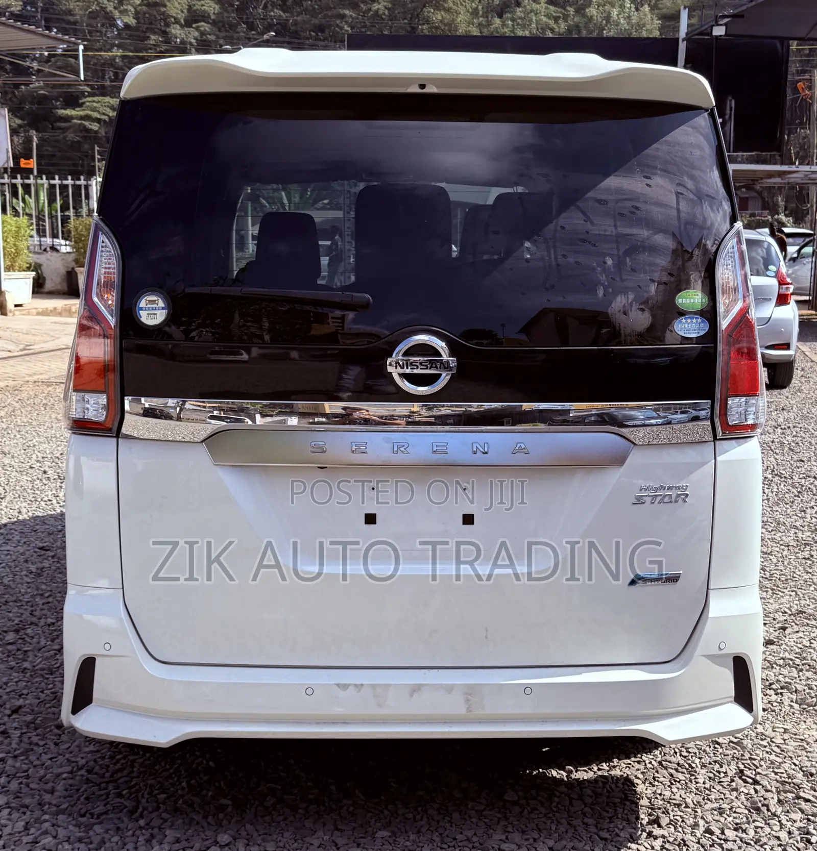 Nissan Serena 2018 White