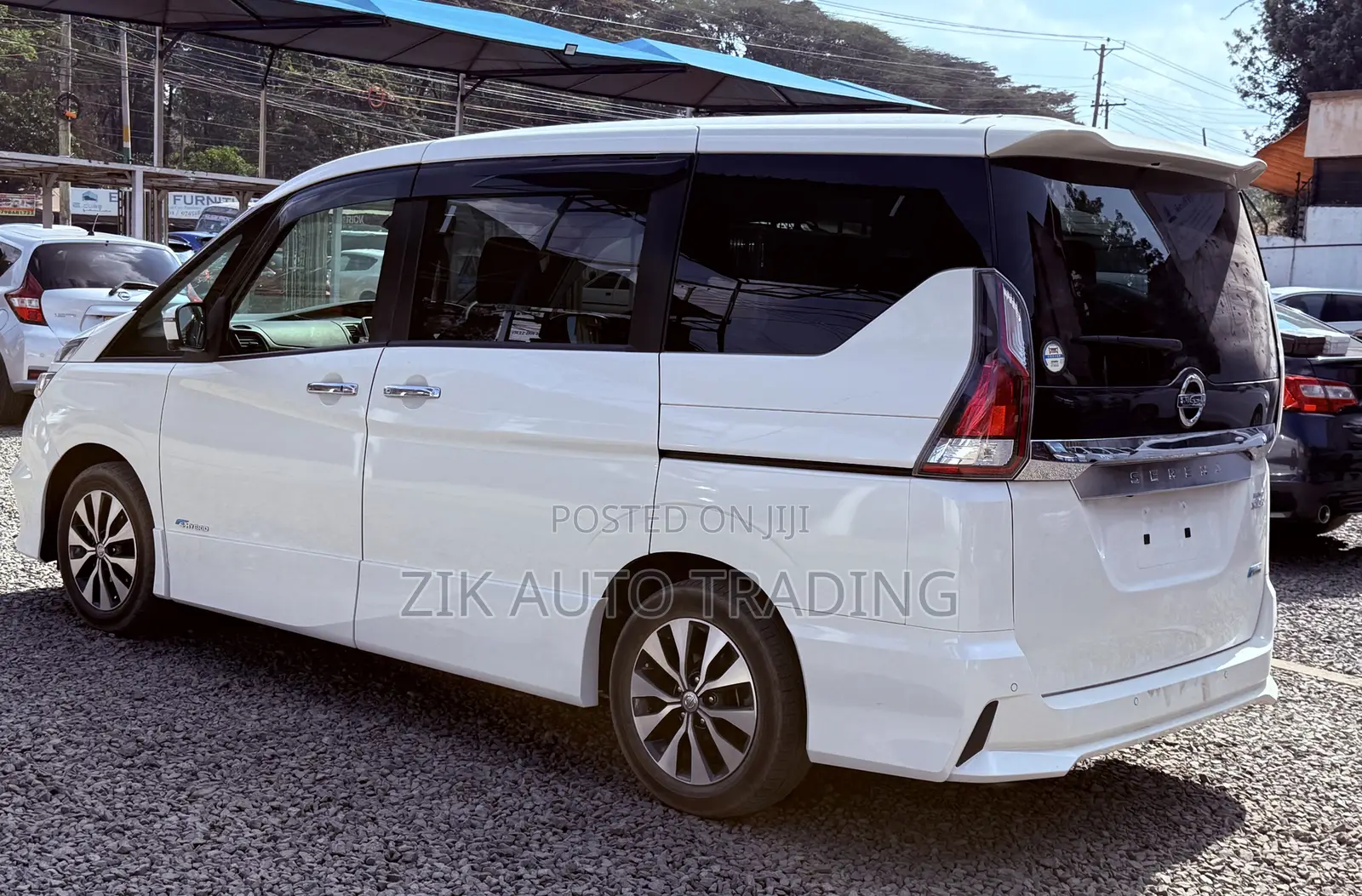 Nissan Serena 2018 White