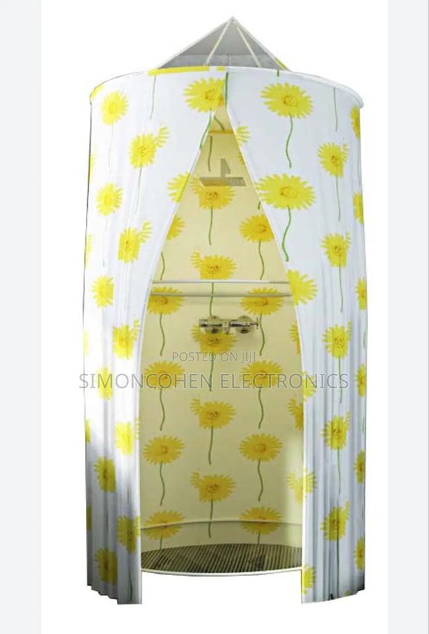 Portable Round Waterproof Shower Cubicle - main view