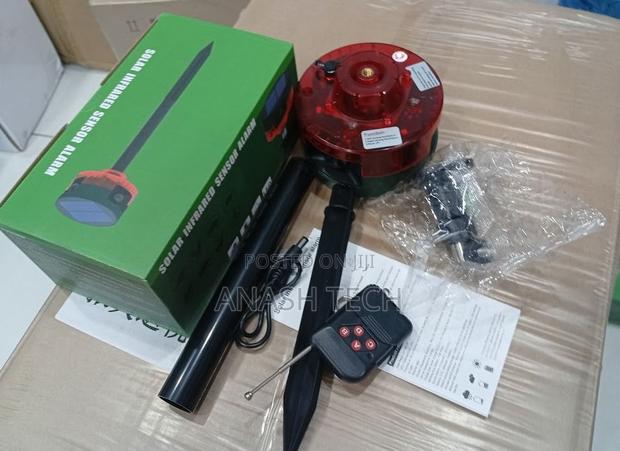 Solar Outdoor Motion Sensor Alarm-Dog Barking Gunshot Sound