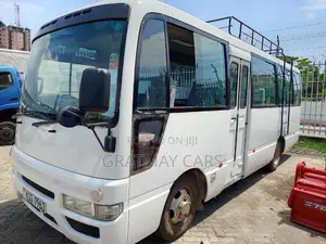 Nissan Civilian 2015 White
