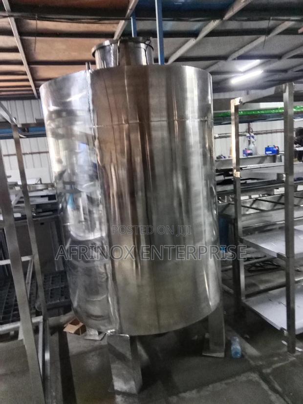 Stainless Steel Water Storage Tank, 2000ltrs - main view