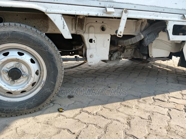 Km Suzuki Carry High Closed Body 2018 White - thumbnail 7