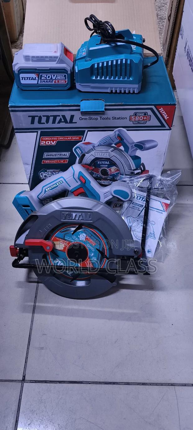 Rechargeable Cordless Circular Saw - main view