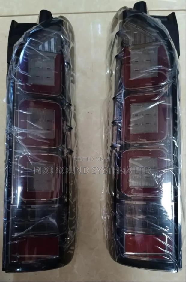 Toyota Hiace Smoked Led Tail Lights - thumbnail 2