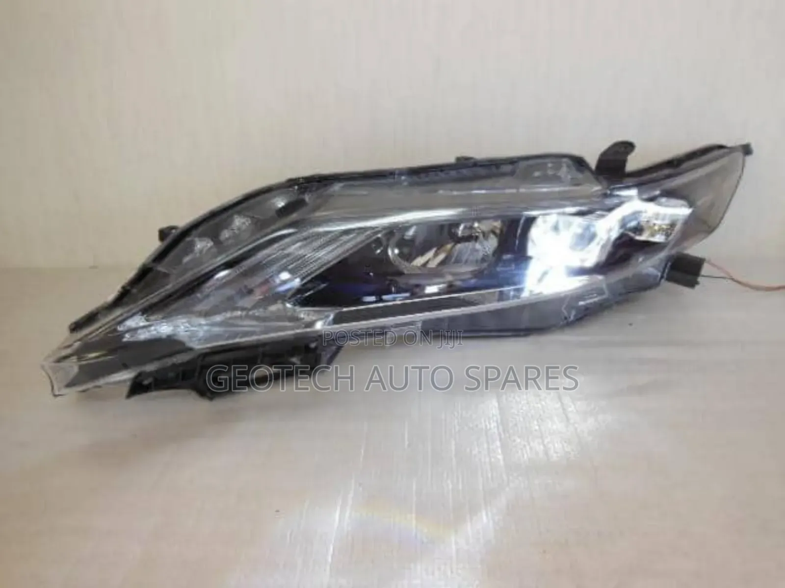 Toyota Harrier 2014-2018 Headlight