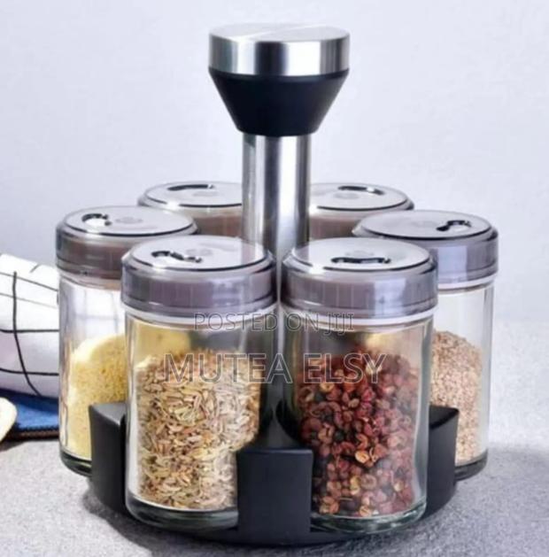 Clear Rotating Spice Rack Comes With 7 Spice Jars