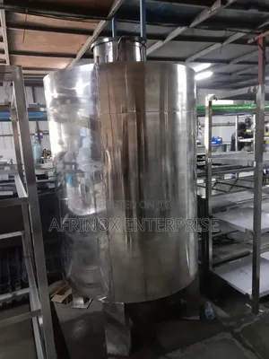 Commercial Tanks for Water and Milk Storage ,2000lyrs Capacity