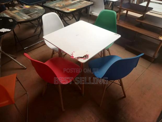 Strong and Durable Dining Set