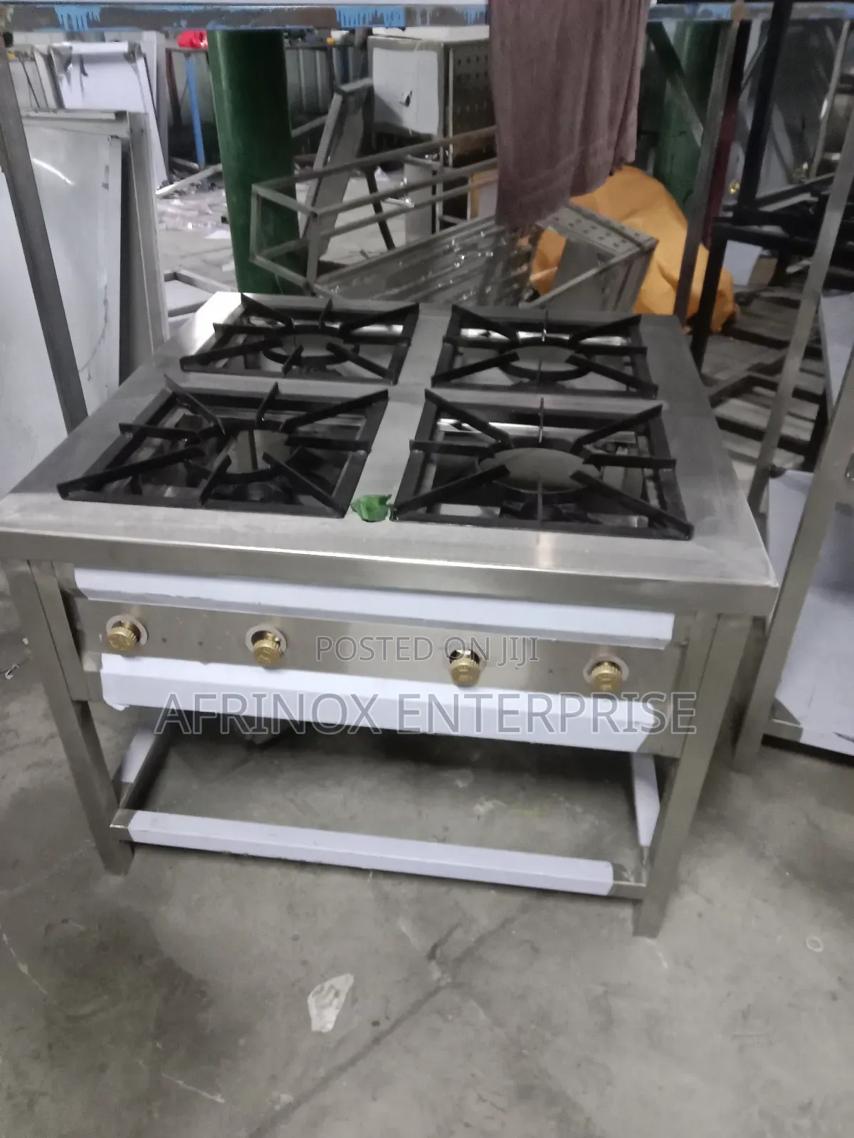 4 Burner Commercial Gas Cooker