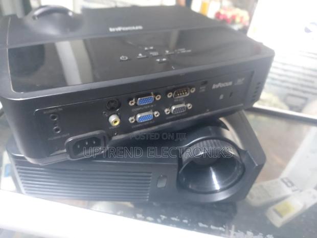 Infocus In112 DLP Projector - thumbnail 3