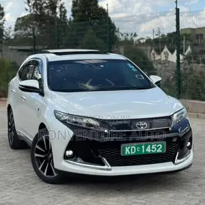 Toyota Harrier 2.0 4WD 2018 White