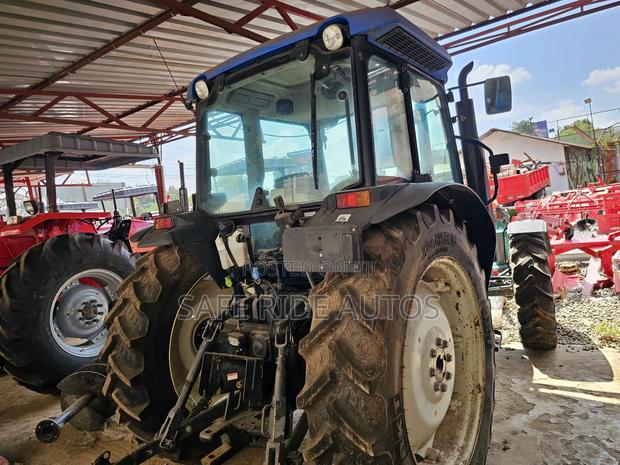 New Holland - thumbnail 3