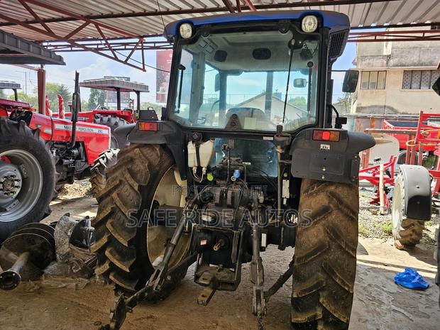 New Holland - thumbnail 5