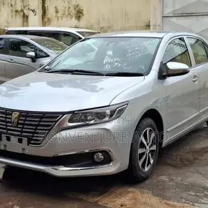 Toyota Premio 1.5 FWD 2019 Silver
