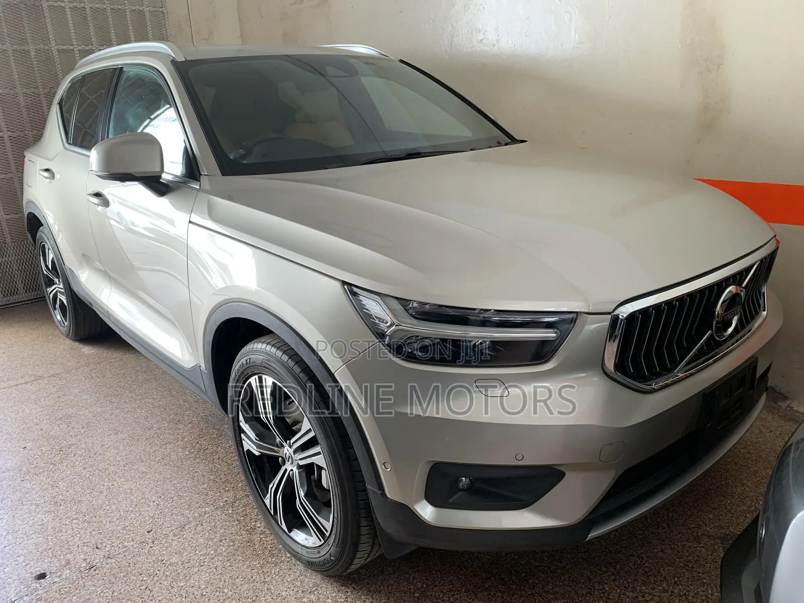 Volvo XC40 T3 Petrol FWD 2018 Silver