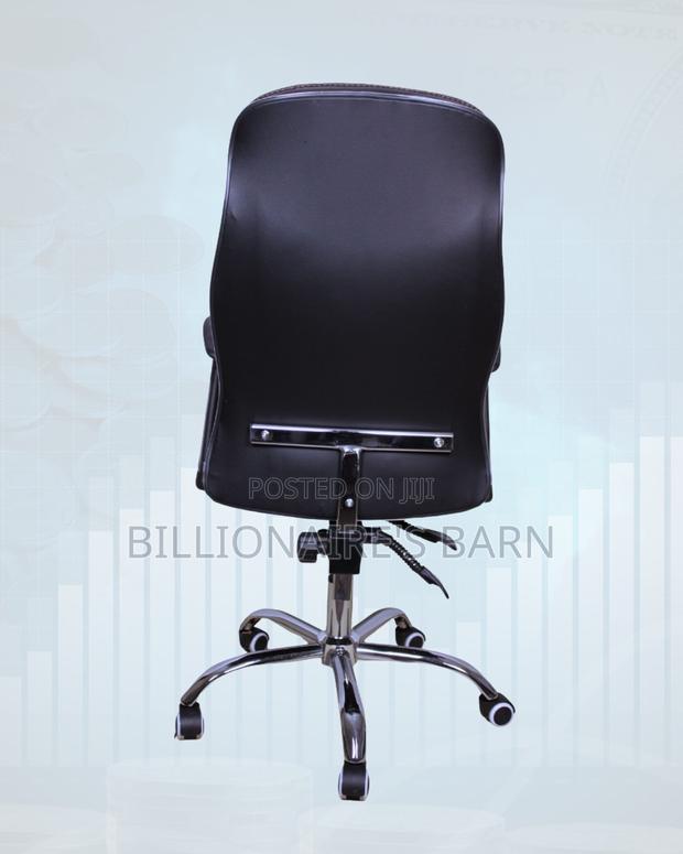 Durable Height — Executive Leather | Same-Day Delivery Available - thumbnail 4