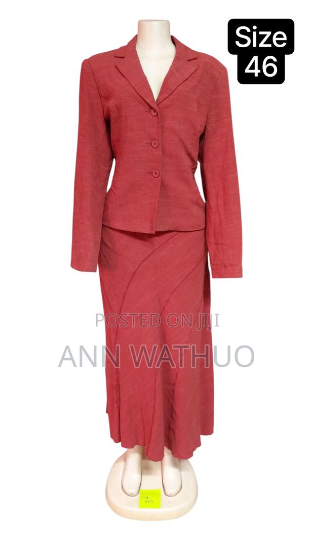 Bold Red Skirt Suits – Elegant Formal (Size 46) - thumbnail 2